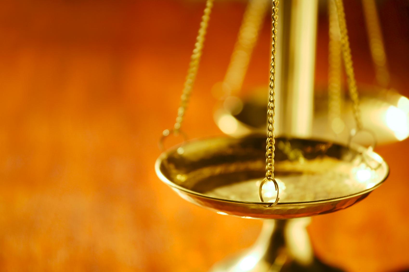 ¿Qué se obtiene mediante una demanda de pertenencia por prescripción en Colombia?